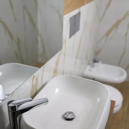 アパート Antignano Appartament